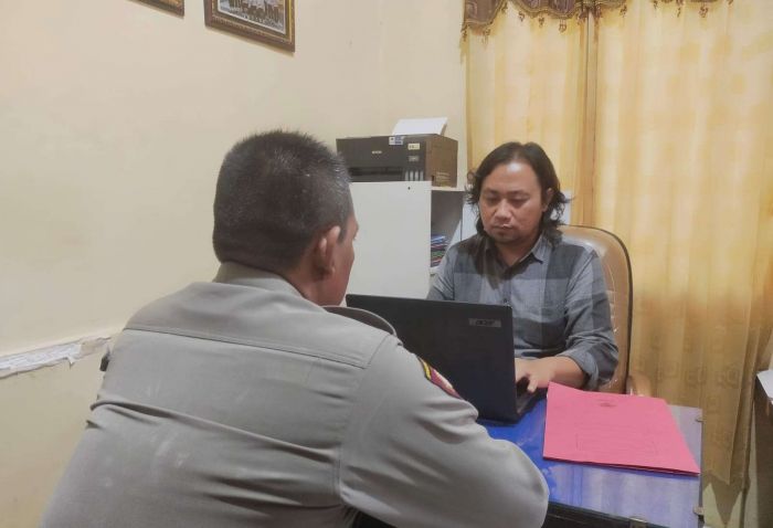 Anggota Polsek Sreseh Sampang Diduga Gadaikan Motor Dinas dan Bawa Kendaraan Warga Tanpa Izin Anggota Polsek Sreseh Sampang Diduga Gadaikan Motor Dinas dan Bawa Kendaraan Warga Tanpa Izin