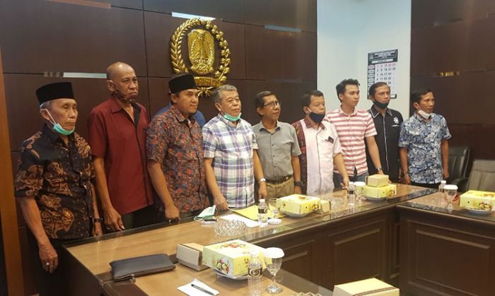 Petani Garam Keluhkan Garam Impor di Depan Ketua DPRD Jatim