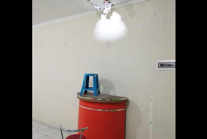 Konter di Dander Bojonegoro Diobok-obok Maling, 30 Handphone Android Raib Konter di Dander Bojonegoro Diobok-obok Maling, 30 Handphone Android Raib