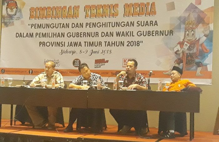 KPU Jatim Pastikan Pengungsi Syiah Bisa Gunakan Hak Pilih di Pilgub KPU Jatim Pastikan Pengungsi Syiah Bisa Gunakan Hak Pilih di Pilgub