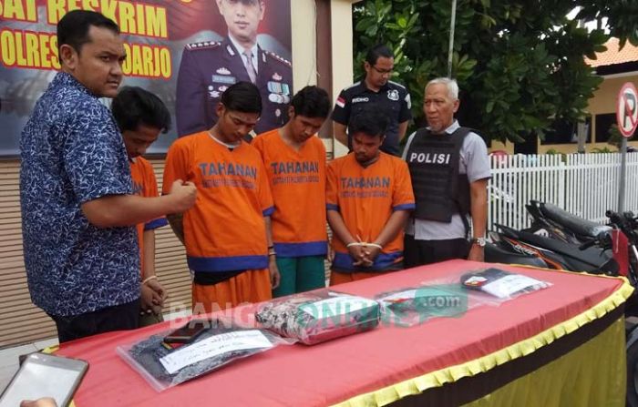 Empat Tersangka Komplotan Begal di Sidoarjo Ditangkap Empat Tersangka Komplotan Begal di Sidoarjo Ditangkap