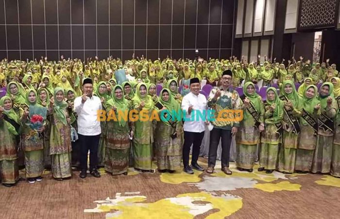 Di Hadapan Ratusan PC Muslimat, Bupati Gresik Dukung Pembangunan Pondok Lansia Di Hadapan Ratusan PC Muslimat, Bupati Gresik Dukung Pembangunan Pondok Lansia