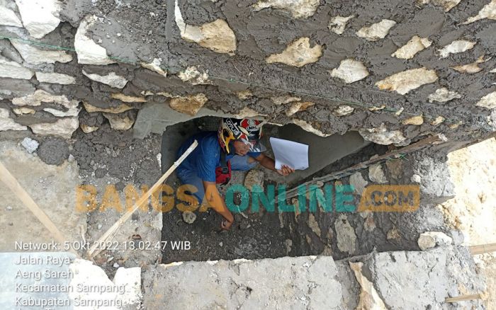 Diduga Tak Sesuai RAB, Pengerjaan Proyek JLS di Sampang Disorot LSM Lasbandra Diduga Tak Sesuai RAB, Pengerjaan Proyek JLS di Sampang Disorot LSM Lasbandra