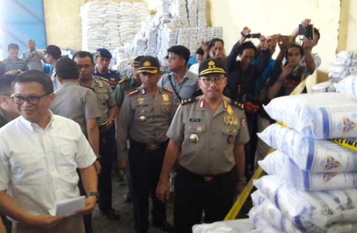 Satgas Pangan Mabes Polri Gerebek Gudang PT. Garam di Gresik