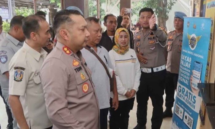 Resmikan Samsat Smart Thru, Kapolres Pasuruan Bilang Begini Resmikan Samsat Smart Thru, Kapolres Pasuruan Bilang Begini