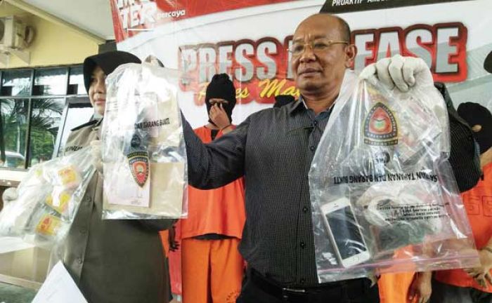 Edarkan Sabu, 3 Warga Kampung Muharto Malang Ditangkap Edarkan Sabu, 3 Warga Kampung Muharto Malang Ditangkap