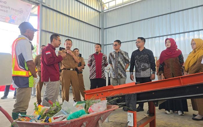 Libatkan Masyarakat Sekitar Perusahaan, PT SBI Mulai Operasionalkan TPST Berkapasitas 5 Ton per Hari Libatkan Masyarakat Sekitar Perusahaan, PT SBI Mulai Operasionalkan TPST Berkapasitas 5 Ton per Hari