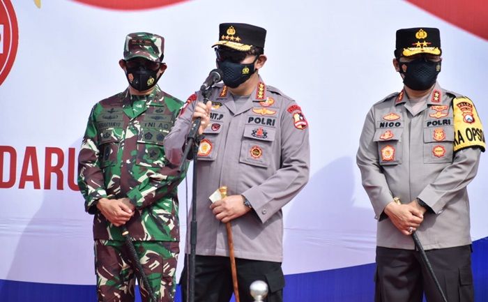 Kapolri Sebut Telah Salurkan 475.420 Paket dan 2.471.217 Kg Beras ke Warga Selama PPKM Darurat Kapolri Sebut Telah Salurkan 475.420 Paket dan 2.471.217 Kg Beras ke Warga Selama PPKM Darurat