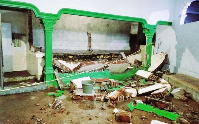 Hendak Salat Maghrib Berjamaah, Bocah 12 Tahun di Blitar Meninggal Keruntuhan Bak Air Wudhu Masjid Hendak Salat Maghrib Berjamaah, Bocah 12 Tahun di Blitar Meninggal Keruntuhan Bak Air Wudhu Masjid