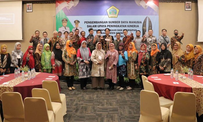 Buka Workshop di Kota Batu, Wabup Gresik Minta Dinas Perpustakaan Lakukan Inovasi Buka Workshop di Kota Batu, Wabup Gresik Minta Dinas Perpustakaan Lakukan Inovasi