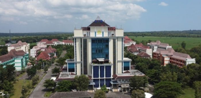 UTM Bangkalan Bakal Sanksi Mahasiswa Pelaku Kasus Dugaan Kekerasan UTM Bangkalan Bakal Sanksi Mahasiswa Pelaku Kasus Dugaan Kekerasan