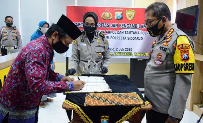 Polresta Sidoarjo Lakukan Penandatanganan Pakta Integritas Penerimaan Taruna TA 2020