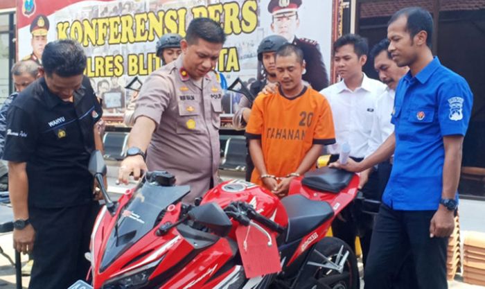 Warga Pare Ngaku Polisi, Dibekuk Polisi Beneran Usai Merampas HP