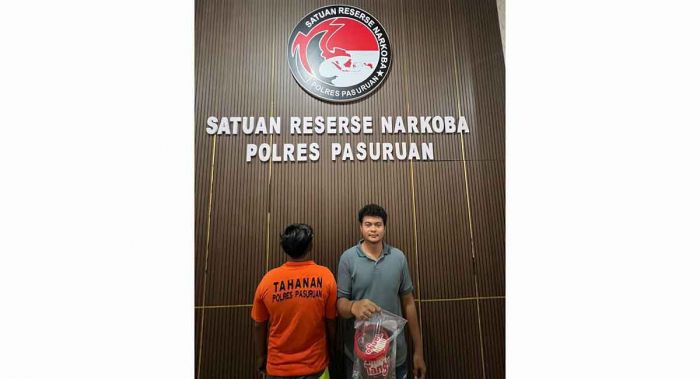 Tangkap Kurir Sabu, Satresnarkoba Polres Pasuruan Temukan 11 Paket dan 16 Butir Ekstasi Tangkap Kurir Sabu, Satresnarkoba Polres Pasuruan Temukan 11 Paket dan 16 Butir Ekstasi