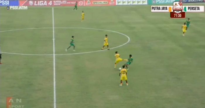 Tegas! Putra Jaya Grati Pecat Pemain yang Lakukan Tendangan Kungfu