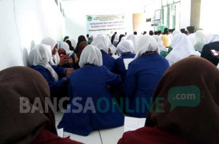 Jelang UN, 17 Lembaga Pendidikan di Senori Gelar Istighosah dan Doa Bersama Jelang UN, 17 Lembaga Pendidikan di Senori Gelar Istighosah dan Doa Bersama