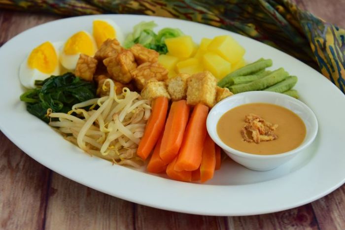 Resep Gado-gado Siram Saus Kacang Resep Gado-gado Siram Saus Kacang