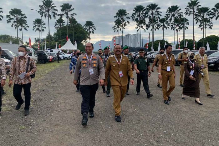 Tanggapi Hasil Rakornas, Bupati Ngawi Bersama Forkopimda akan Bersinergi Hidupkan Perekonomian Tanggapi Hasil Rakornas, Bupati Ngawi Bersama Forkopimda akan Bersinergi Hidupkan Perekonomian