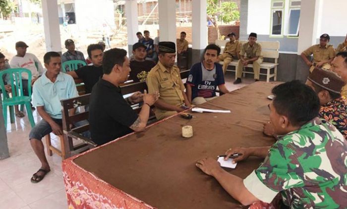 Desak PAW Kades, Belasan Warga Sumberkalong Jember Datangi Kantor Desa Desak PAW Kades, Belasan Warga Sumberkalong Jember Datangi Kantor Desa
