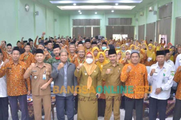 Buka Musda AGPAII, Wakil Bupati Gresik Minta Para Guru Manfaatkan Teknologi Sebagai Sarana Belajar