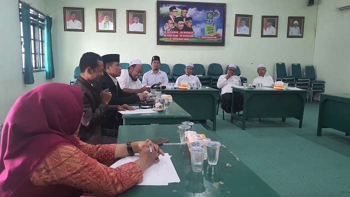 Gabungan Relawan Amin Bangkalan Lakukan Konsolidasi Penguatan Saksi Militan untuk 3.082 TPS Gabungan Relawan Amin Bangkalan Lakukan Konsolidasi Penguatan Saksi Militan untuk 3.082 TPS