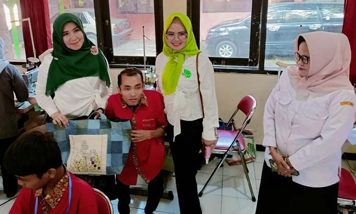 Pertani HKTI Dukung Disabilitas untuk Kreatif dan Mandiri Pertani HKTI Dukung Disabilitas untuk Kreatif dan Mandiri