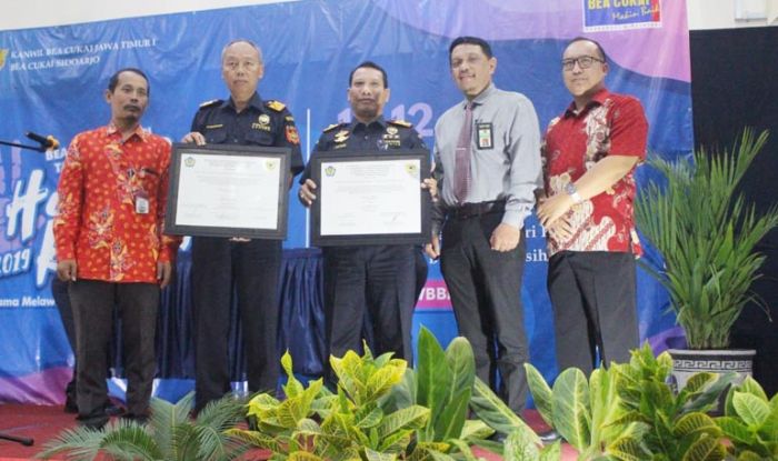 Kanwil DJBC Jatim I Diminta Tularkan Tekad Zona Integritas pada Keluarga Kanwil DJBC Jatim I Diminta Tularkan Tekad Zona Integritas pada Keluarga