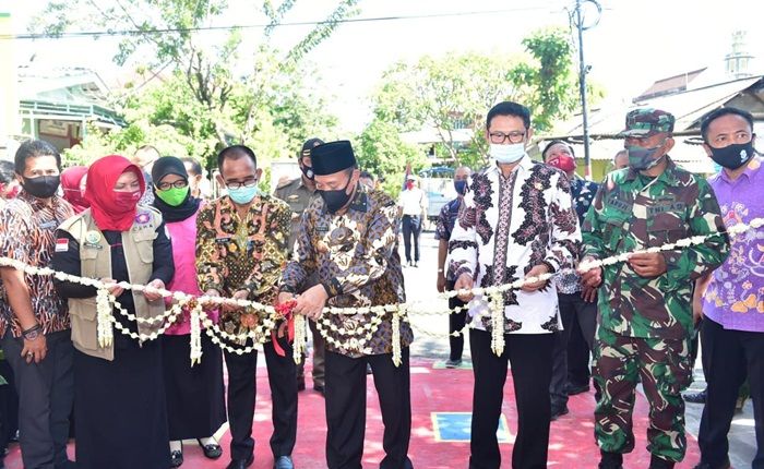 Sambut New Normal, Bupati Fadeli Resmikan Empat Sekolah Tangguh Semeru