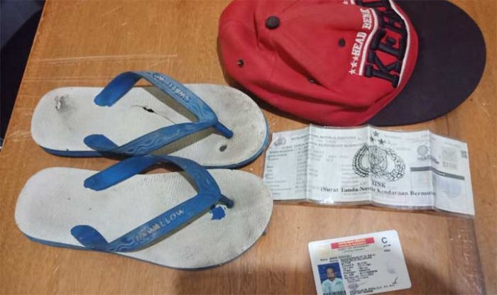 Aksi Pencurian Sepeda Motor di Blitar Terungkap Berkat Sandal Jepit Aksi Pencurian Sepeda Motor di Blitar Terungkap Berkat Sandal Jepit