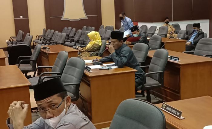 Dinilai Tak Prosedural, Persetujuan Perubahan Ketiga Raperda Kabupaten Pasuruan Nomor 6/2015 Ditunda Dinilai Tak Prosedural, Persetujuan Perubahan Ketiga Raperda Kabupaten Pasuruan Nomor 6/2015 Ditunda