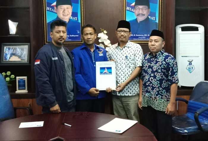 Rekom Demokrat untuk Adjib, Pilbup Pasuruan Dipastikan Calon Tunggal Rekom Demokrat untuk Adjib, Pilbup Pasuruan Dipastikan Calon Tunggal