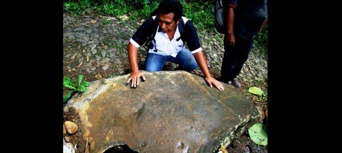 Relief Pandawa Ditemukan di Ponorogo Relief Pandawa Ditemukan di Ponorogo