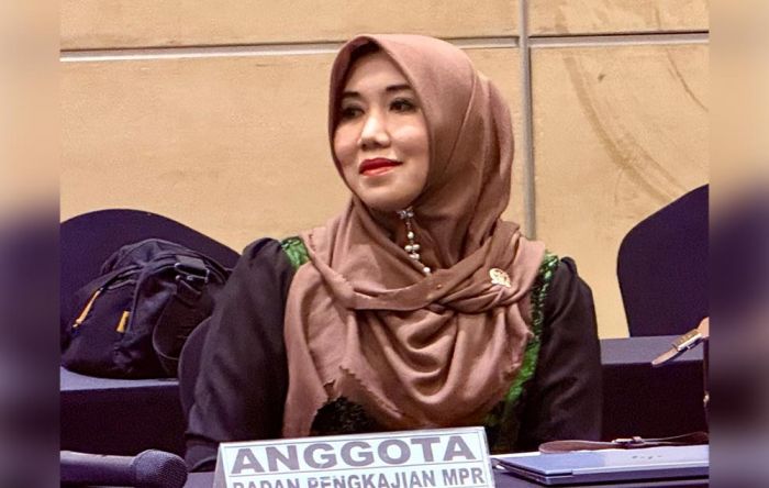 DPD RI Lia Istifhama Sampaikan Pentingnya Politikus Negarawan dalam FGD Badan Pengkajian MPR
