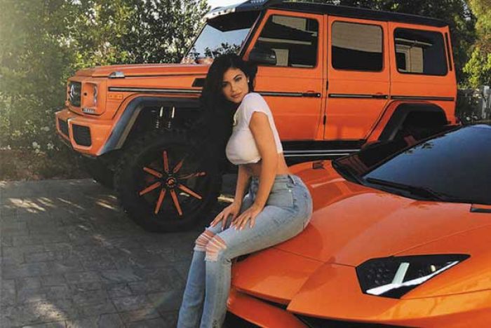 Kylie Jenner Belikan Bayinya Mainan Mobil-mobilan Lamborghini dan Ferrari Seharga Rp 10 Juta