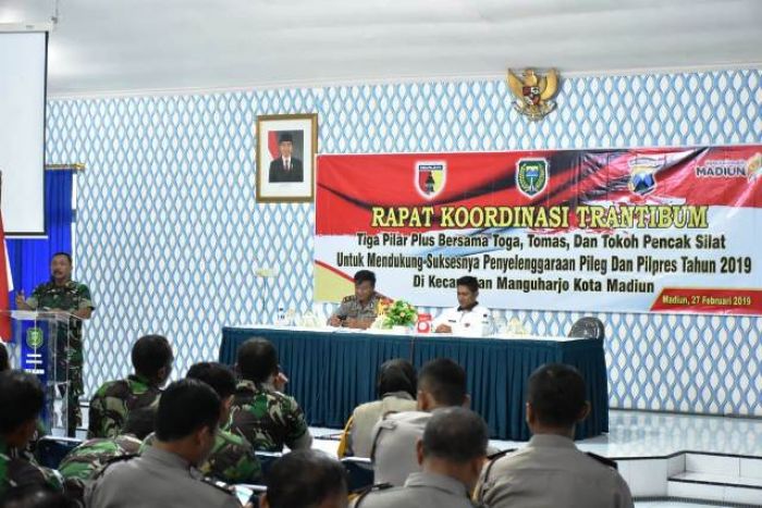 Jaga Kondusivitas Jelang Pileg dan Pilpres, Tiga Pilar Kecamatan Manguharjo Gelar Rakor Jaga Kondusivitas Jelang Pileg dan Pilpres, Tiga Pilar Kecamatan Manguharjo Gelar Rakor