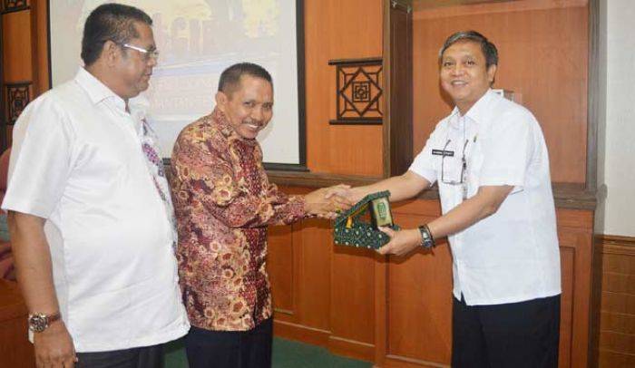 DPRD Sukamara Belajar Alokasi Pupuk Bersubsidi di Gresik DPRD Sukamara Belajar Alokasi Pupuk Bersubsidi di Gresik