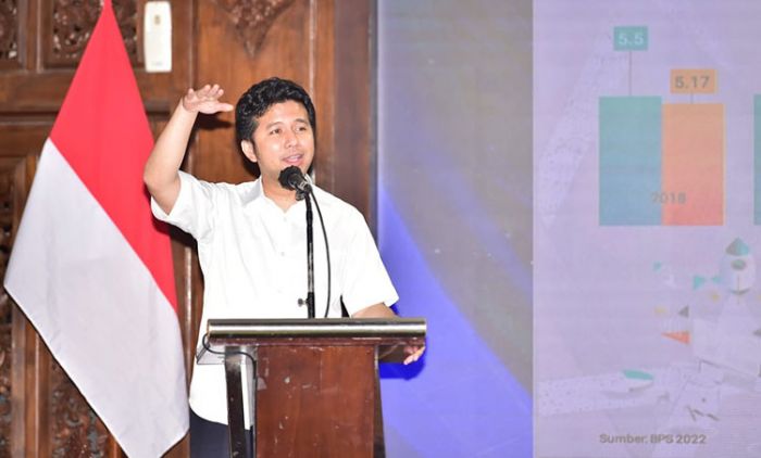Jadi Keynote Speaker Seminar HPN 2022 di Lamongan, Wagub Jatim Beber Solusi Atasi Kemiskinan Ekstrem Jadi Keynote Speaker Seminar HPN 2022 di Lamongan, Wagub Jatim Beber Solusi Atasi Kemiskinan Ekstrem
