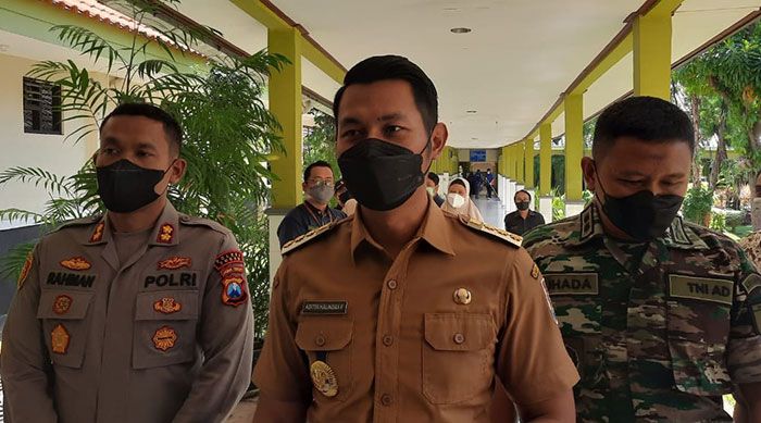 Bupati Tuban Enggan Bersuara soal Revitalisasi Rest Area Bupati Tuban Enggan Bersuara soal Revitalisasi Rest Area