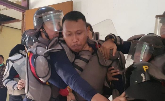 Antisipasi Kerusuhan, Lapas Surabaya Gelar Simulasi Situasi Darurat Antisipasi Kerusuhan, Lapas Surabaya Gelar Simulasi Situasi Darurat