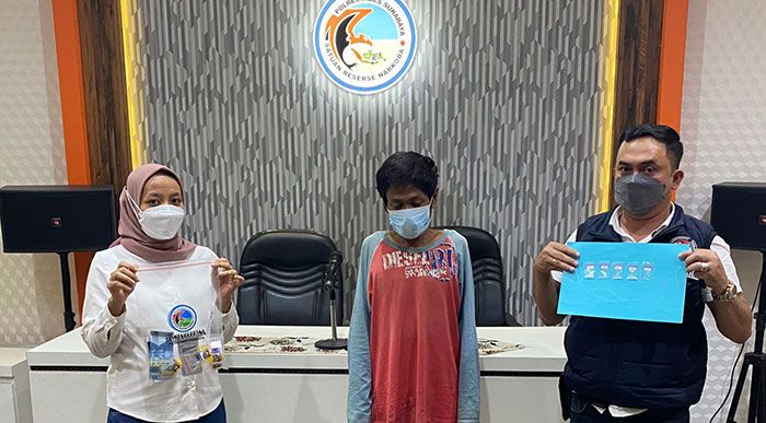 Edarkan Sabu, Penjaga Warkop di Jemur Wonosari Surabaya Ditangkap Edarkan Sabu, Penjaga Warkop di Jemur Wonosari Surabaya Ditangkap