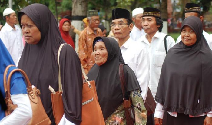 260 Pasutri Usia Senja di Trenggalek 260 Pasutri Usia Senja di Trenggalek