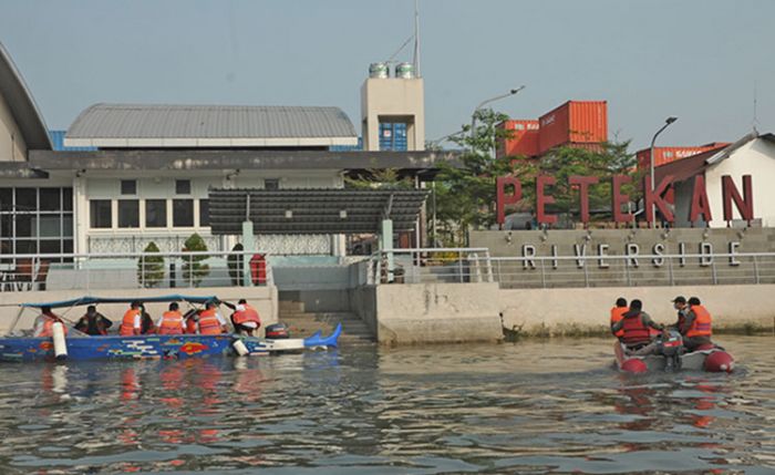 Gandeng Pelindo III, Wali Kota Eri Kembangkan Potensi Wisata Air Kalimas