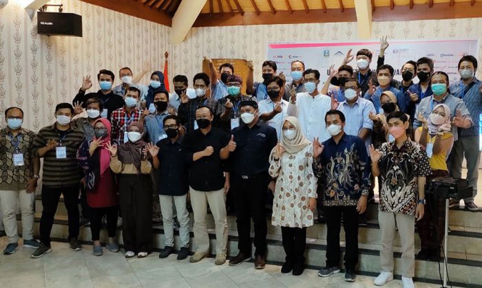 Komitmen pada Profesionalitas Pengelolaan Media, AMSI Jawa Timur Gelar UKW di Banyuwangi Komitmen pada Profesionalitas Pengelolaan Media, AMSI Jawa Timur Gelar UKW di Banyuwangi