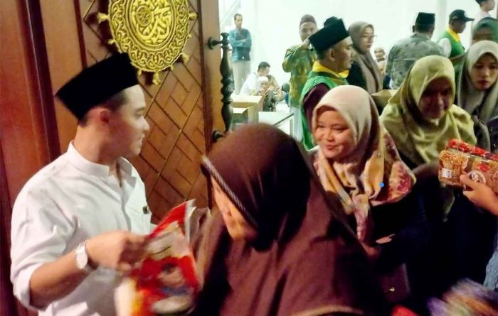 Gelar Bukber Bareng Relawan Bekisar, Gus Barra Mohon Doa Restu Maju Pibup Mojokerto 2024 Gelar Bukber Bareng Relawan Bekisar, Gus Barra Mohon Doa Restu Maju Pibup Mojokerto 2024