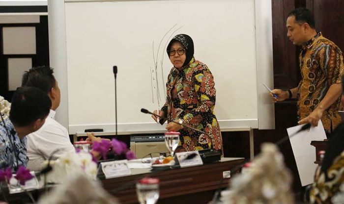Gelar Rapat dengan Pengembang, Risma Kebut Pembangunan JLLB Gelar Rapat dengan Pengembang, Risma Kebut Pembangunan JLLB