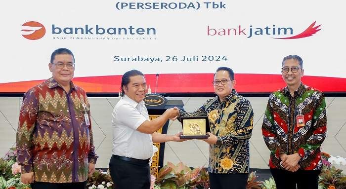 Pj Gubernur Adhy Optimis Kerja Sama Bank Jatim dan Banten Saling Menguntungkan Pj Gubernur Adhy Optimis Kerja Sama Bank Jatim dan Banten Saling Menguntungkan