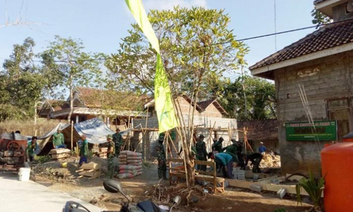 Satgas TMMD 106 Kodim Malang-Batu Kini Sasar Musala Satgas TMMD 106 Kodim Malang-Batu Kini Sasar Musala