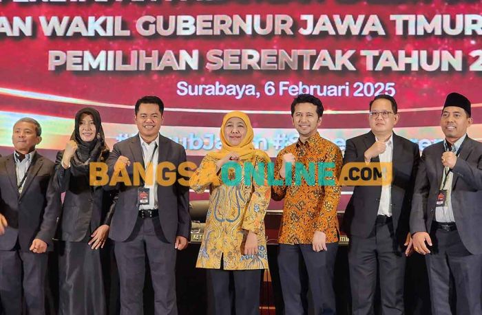 KPU Tetapkan Khofifah-Emil Jadi Gubernur dan Wakil Gubernur Jawa Timur Terpilih KPU Tetapkan Khofifah-Emil Jadi Gubernur dan Wakil Gubernur Jawa Timur Terpilih