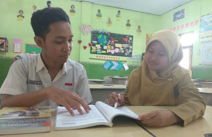 Tak Punya Komputer, Siswa SMA Negeri di Puri Mojokerto Nekat Ikut Olimpiade Informatika Tak Punya Komputer, Siswa SMA Negeri di Puri Mojokerto Nekat Ikut Olimpiade Informatika