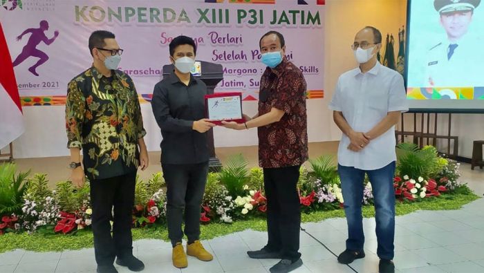 Kembali Pimpin P3I Jatim, Haries Purwoko: SDM Periklanan Harus Terus Ditingkatkan Kembali Pimpin P3I Jatim, Haries Purwoko: SDM Periklanan Harus Terus Ditingkatkan